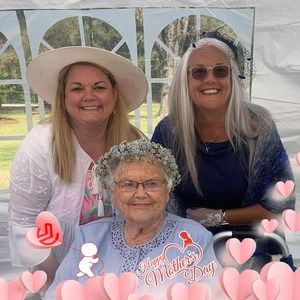 Meet your Posher, Ginny